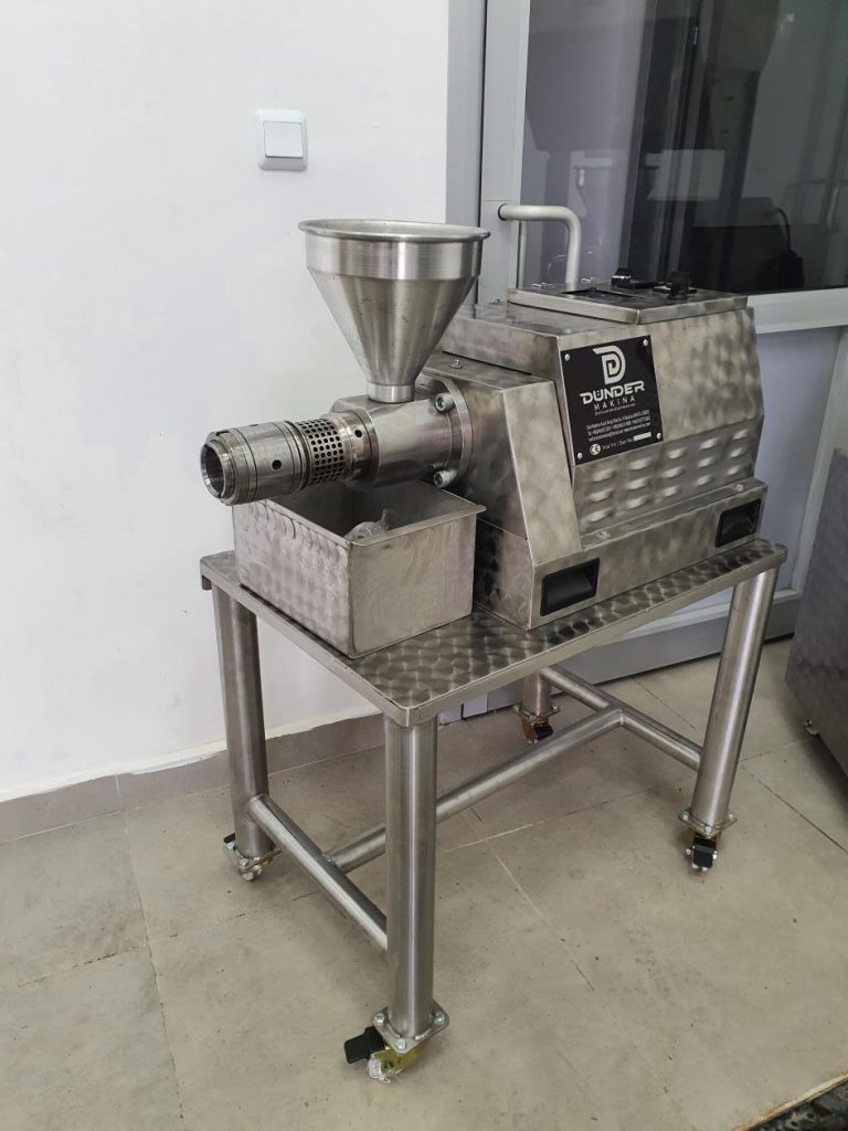 Stainless steel cold press oil machine