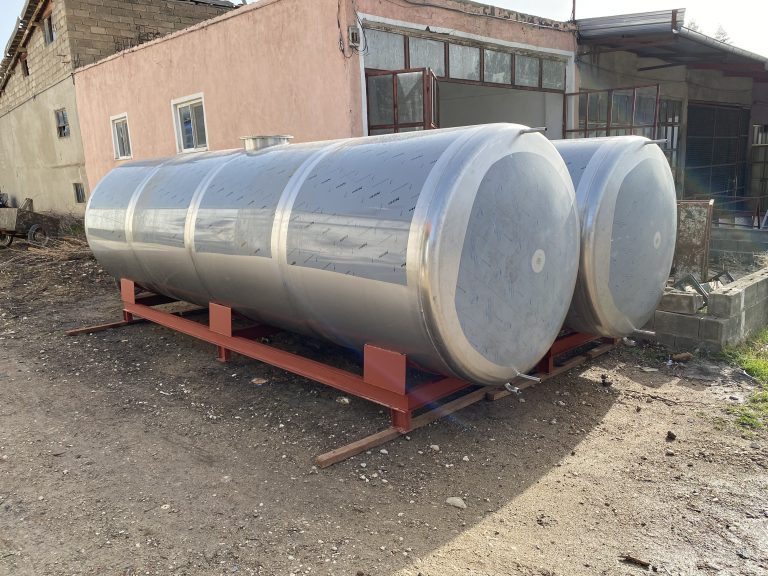 Horizontal stainless steel storage tanks ready for delivery