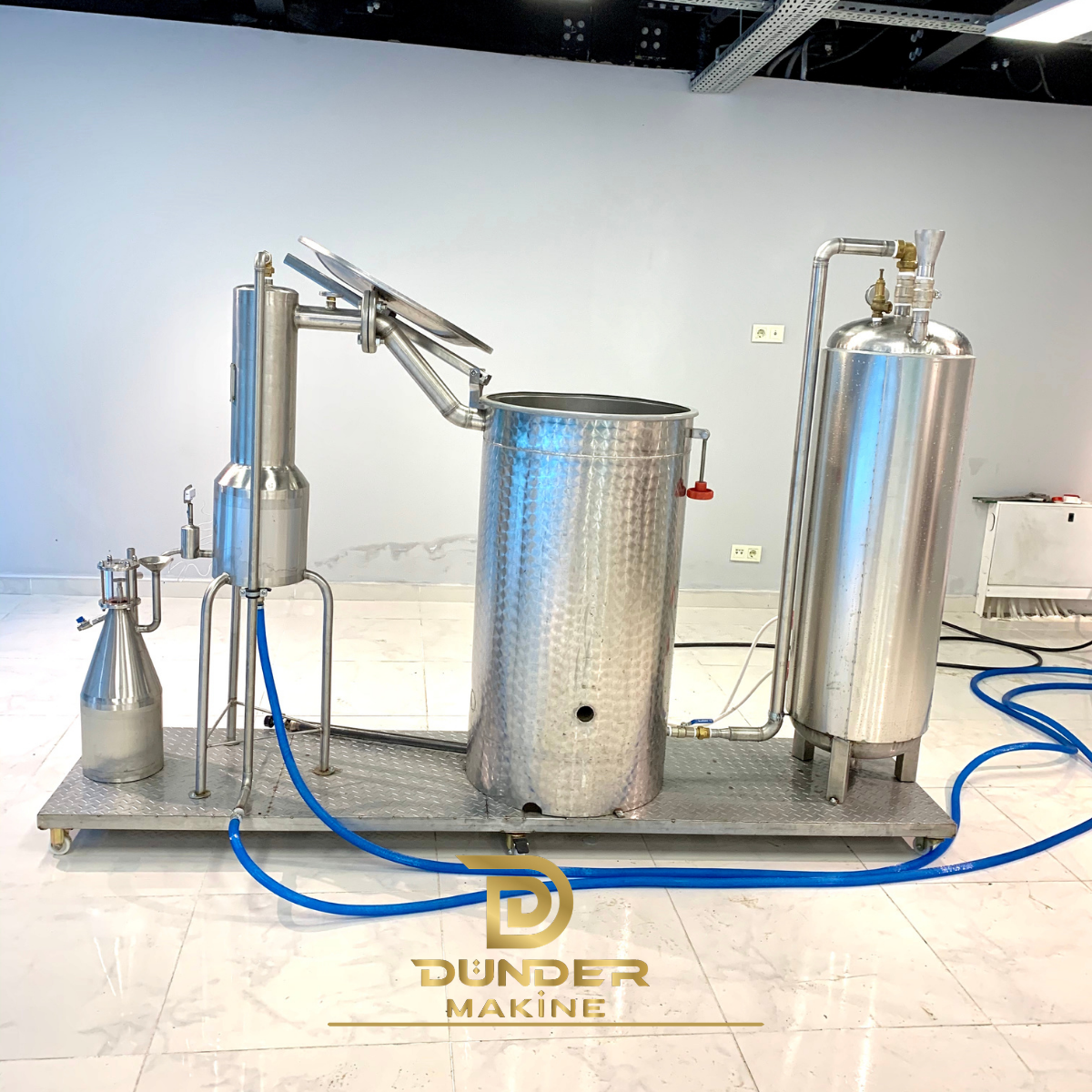 Compact electric steam distillation unit in stainless steel, Dünder Makine